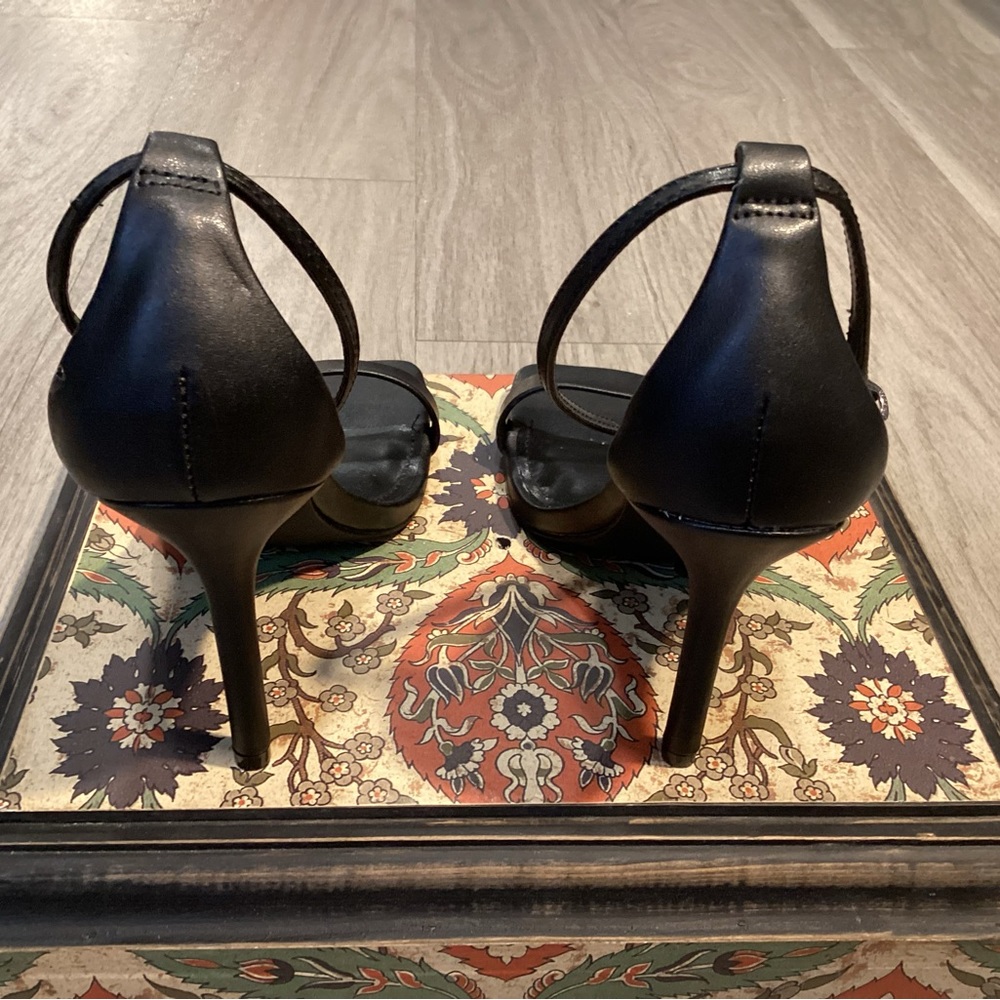 Steve Madden Black Stilleto Womens 6.5